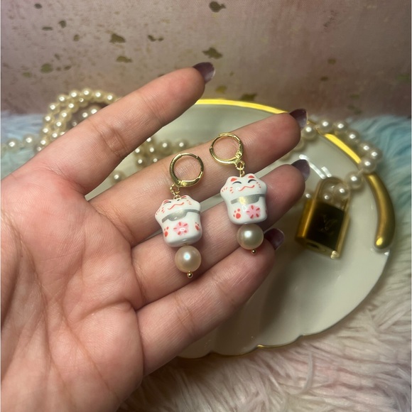 🎎 Handmade LUCKY CAT Maneki-Neko Earrings🎎 - Picture 5 of 10
